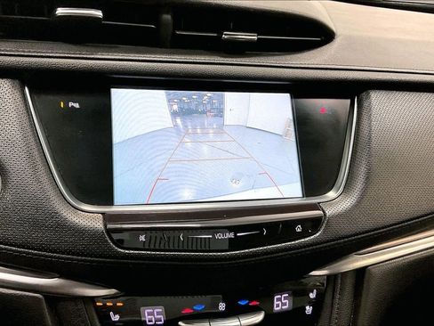 Used 2018 Cadillac XT5 Premium Luxury AWD/4WD image 30