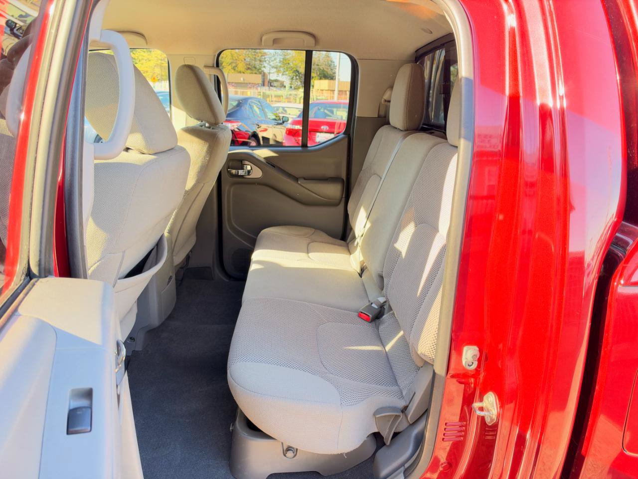 Used 2019 Nissan Frontier SV AWD/4WD image 26