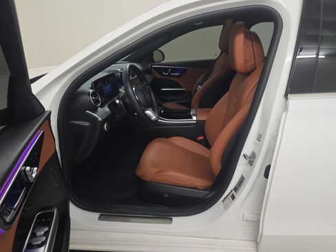 Used 2024 Mercedes-Benz C 300 Sedan image 6