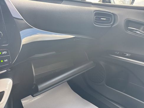 Used 2018 Toyota Prius Two w/ Prius Two Safety Plus Package image 24