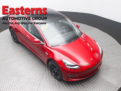 Used 2019 Tesla Model 3 Standard Range RWD image 3