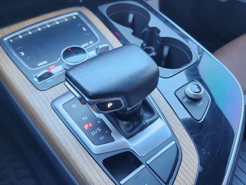 Used 2017 Audi Q7 2.0T Premium Plus w/ Premium Plus Package image 11