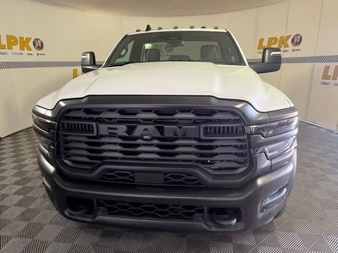 Used 2025 RAM 5500 Tradesman AWD/4WD image 6