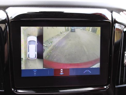 Used 2018 Chevrolet Traverse High Country image 22