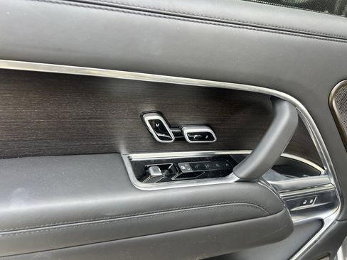 Used 2024 Land Rover Range Rover Autobiography image 25