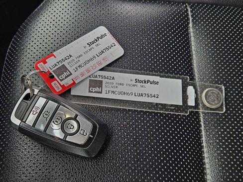 Used 2020 Ford Escape SEL image 30