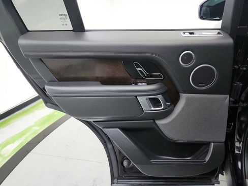 Used 2020 Land Rover Range Rover HSE image 26
