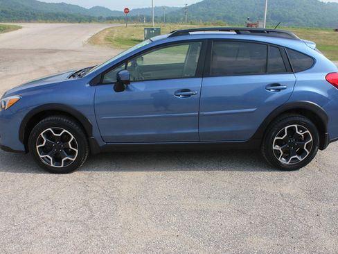 Used 2015 Subaru Crosstrek 2.0i Premium image 9