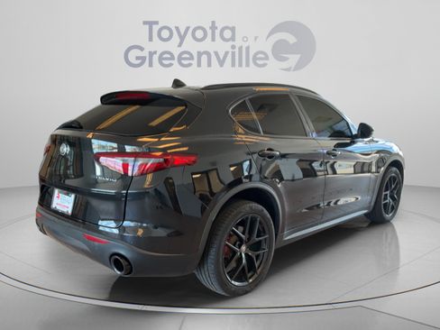Used 2019 Alfa Romeo Stelvio Ti w/ Nero Edizione AWD/4WD image 6