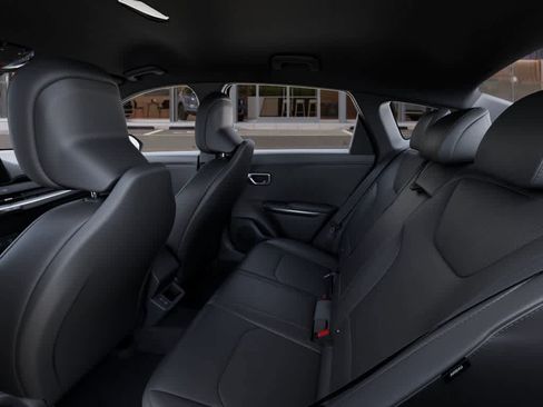 New 2026 Kia K4 EX image 18
