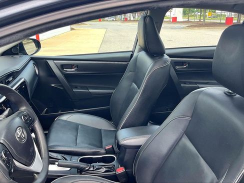 Used 2017 Toyota Corolla XLE FWD image 30