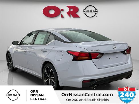 New 2025 Nissan Altima 2.5 SR image 7