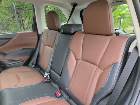 Used 2023 Subaru Forester Touring AWD/4WD image 36