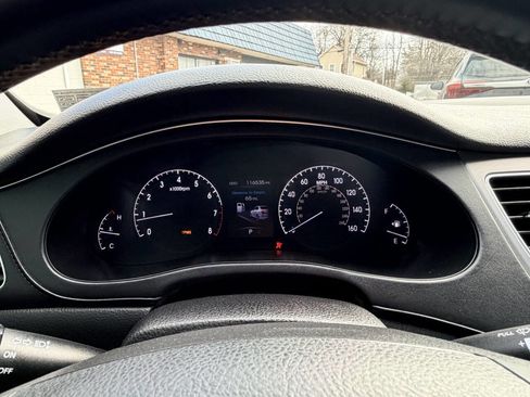 Used 2012 Hyundai Genesis 3.8 w/ Premium Pkg image 26