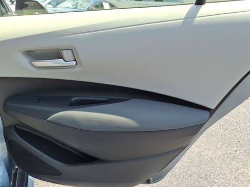 Used 2021 Toyota Corolla LE w/ Carpet Mat Package (TMS) FWD image 8