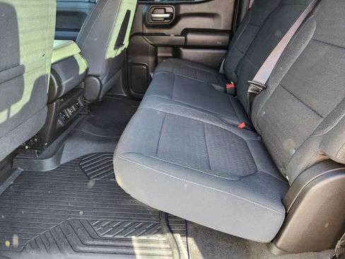 Used 2021 Chevrolet Silverado 1500 LT image 11