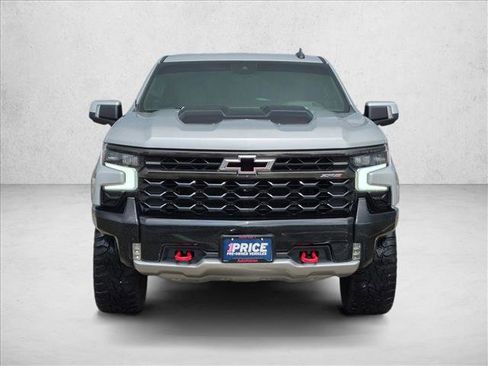 Used 2022 Chevrolet Silverado 1500 ZR2 w/ Technology Package AWD/4WD image 2