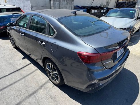 Used 2023 Kia Forte LXS w/ LXS Technology Package FWD image 4