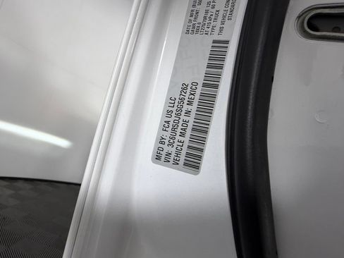 Used 2025 RAM 2500 Big Horn AWD/4WD image 33