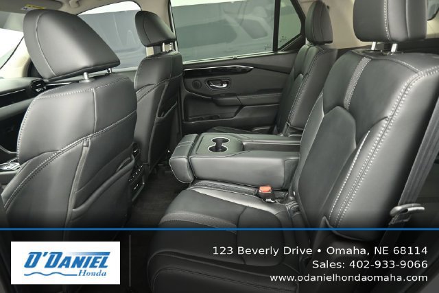 Used 2025 Honda Pilot EX-L image 35
