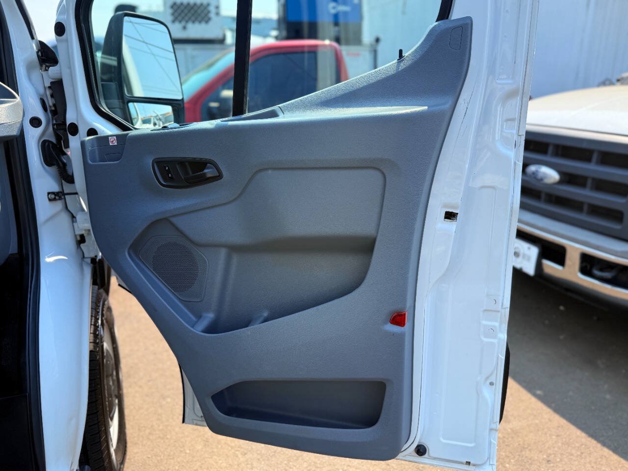 Used 2019 Ford Transit 350 XL RWD image 23