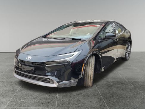 New 2026 Toyota Prius XLE image 3