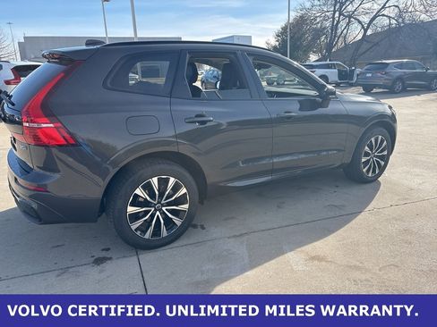 Certified 2025 Volvo XC60 B5 Core image 4