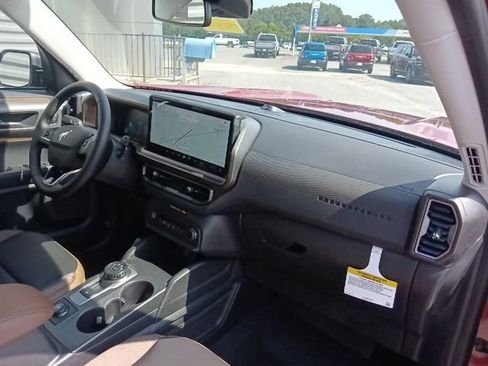 New 2026 Ford Bronco Sport Outer Banks w/ Outer Banks Tech Package+ AWD/4WD image 33