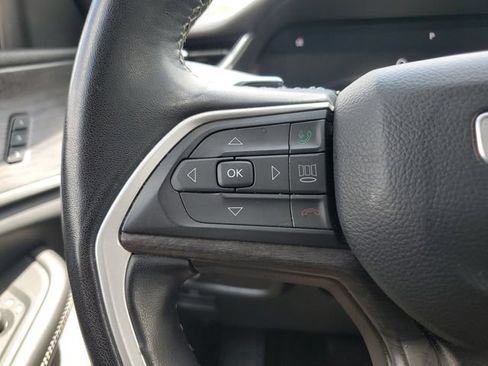 Certified 2022 Jeep Grand Cherokee L Limited RWD image 31