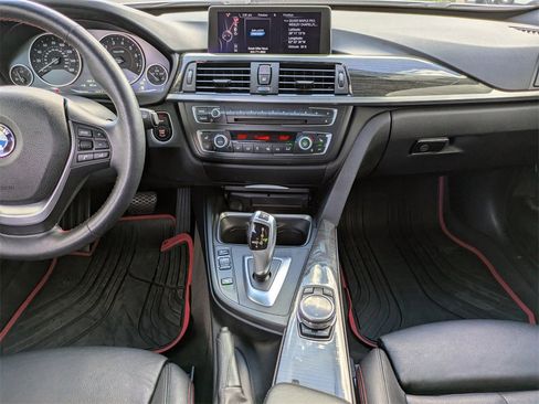 Used 2015 BMW 328i xDrive 328i xDrive Gran Turismo image 16