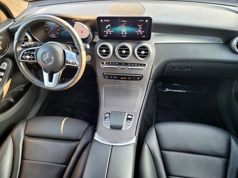 Used 2022 Mercedes-Benz GLC 300 4MATIC image 35
