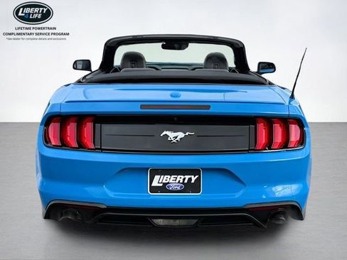 Used 2023 Ford Mustang Premium image 5