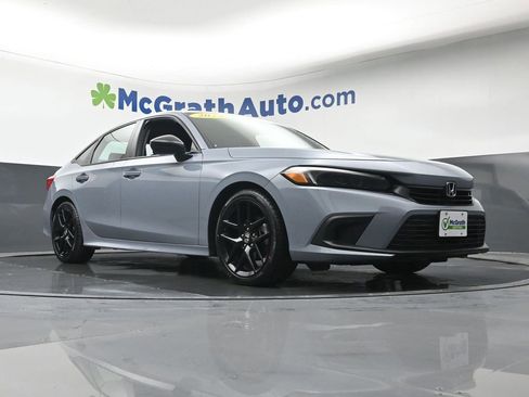 Used 2023 Honda Civic Sport image 19