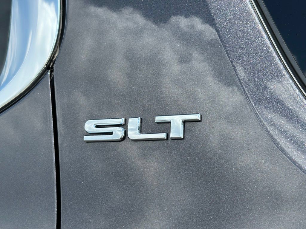 Certified 2019 GMC Acadia SLT w/ LPO, Floor Liner Package AWD/4WD image 44