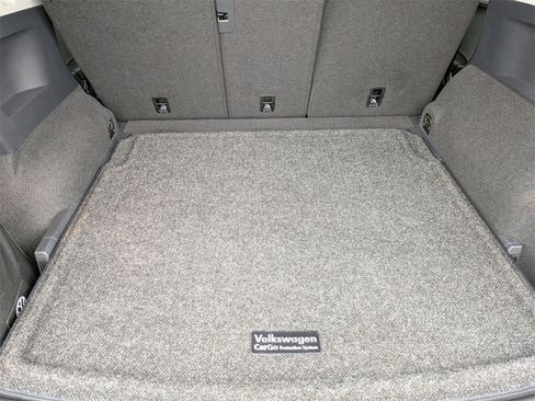 Used 2023 Volkswagen Taos SE w/ Panoramic Sunroof Package image 34