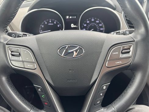 Used 2017 Hyundai Santa Fe Sport FWD image 22