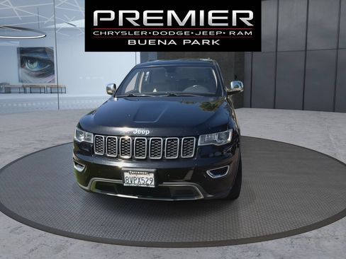 Used 2020 Jeep Grand Cherokee Limited RWD image 3