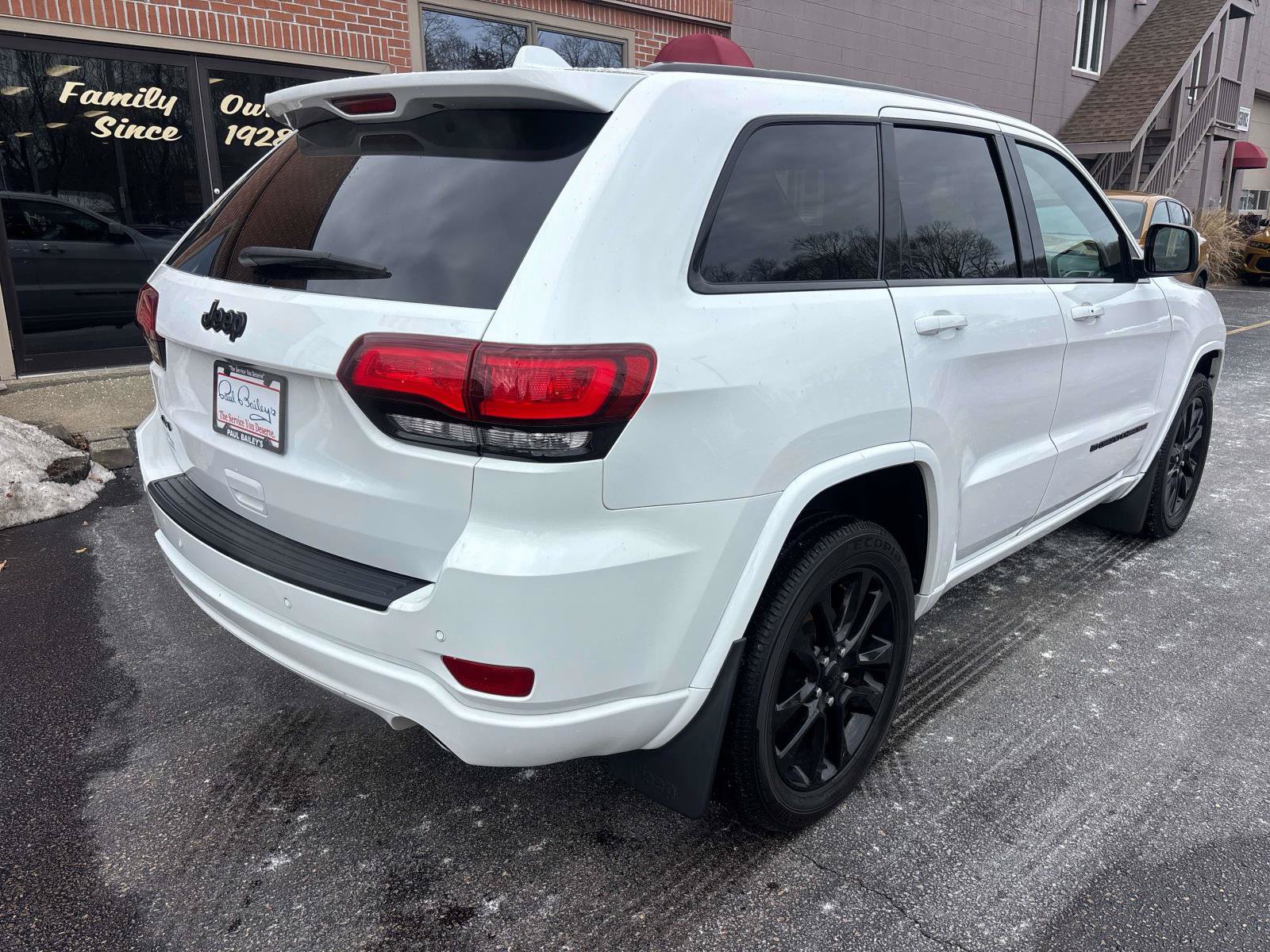 Used 2022 Jeep Grand Cherokee Laredo X AWD/4WD image 28