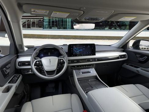 New 2026 Lincoln Aviator AWD image 9