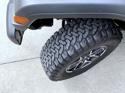 Used 2025 Jeep Wrangler Unlimited Rubicon AWD/4WD image 23