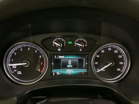 Used 2018 Buick Enclave Essence image 20