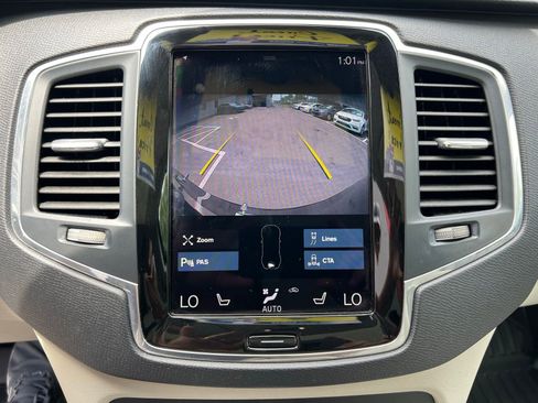 Used 2020 Volvo XC90 T5 Momentum w/ Protection Package Premier FWD image 39