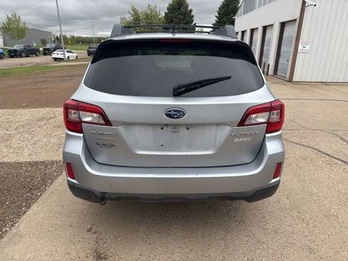 Used 2016 Subaru Outback 2.5i Premium AWD/4WD image 6