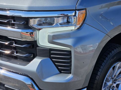 Used 2025 Chevrolet Silverado 1500 LT RWD image 7