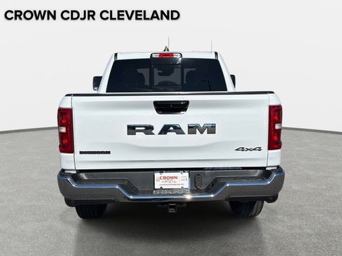 Used 2025 RAM 1500 Big Horn AWD/4WD image 5