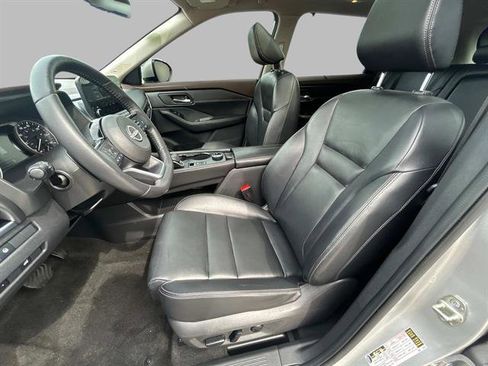 Used 2022 Nissan Rogue SL w/ SL Premium Package image 19