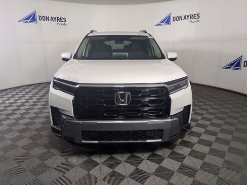 New 2026 Honda Pilot Touring image 8