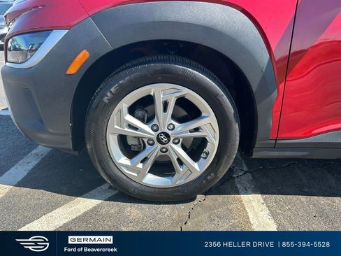 Used 2022 Hyundai Kona SEL FWD image 12