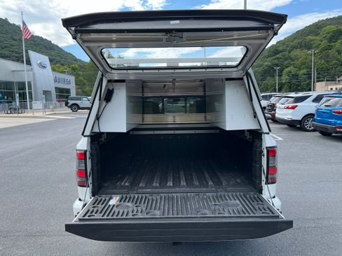 Used 2022 Nissan Frontier SV AWD/4WD image 12