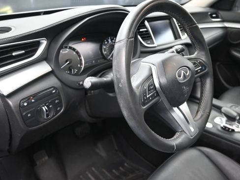 Used 2021 INFINITI QX50 Luxe FWD image 12